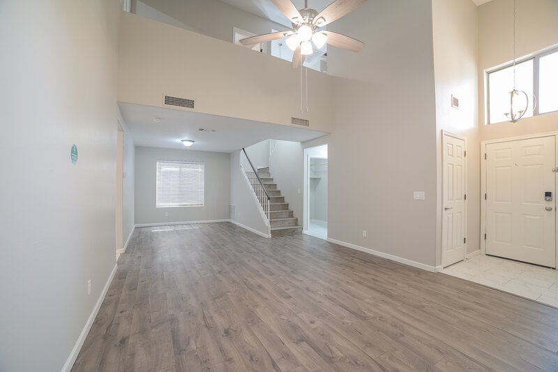 2,595/Mo, 7496 W Denaro Dr Glendale, AZ 85308 Living Room View 2