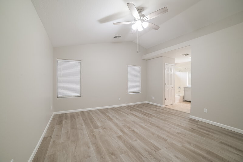 2,595/Mo, 7496 W Denaro Dr Glendale, AZ 85308 Main Bedroom View