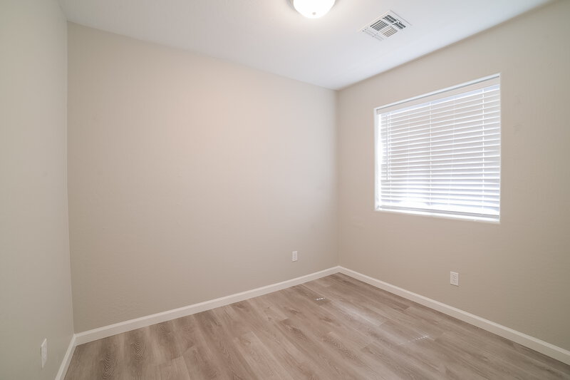 2,595/Mo, 7496 W Denaro Dr Glendale, AZ 85308 Bedroom View