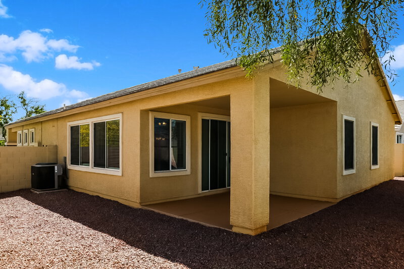 2,435/Mo, 7206 S 42nd Ln Phoenix, AZ 85041 Rear View
