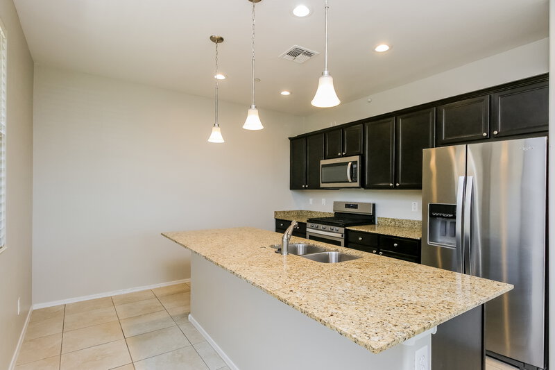 0/Mo, 144 N 56th Pl Mesa, AZ 85205 Kitchen View