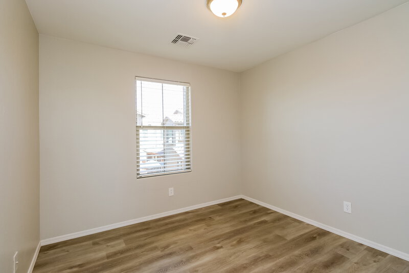 0/Mo, 144 N 56th Pl Mesa, AZ 85205 Bedroom View