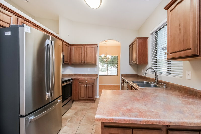1,775/Mo, 900 W Broadway Ave Lot 11 Apache Junction, AZ 85120 Kitchen View