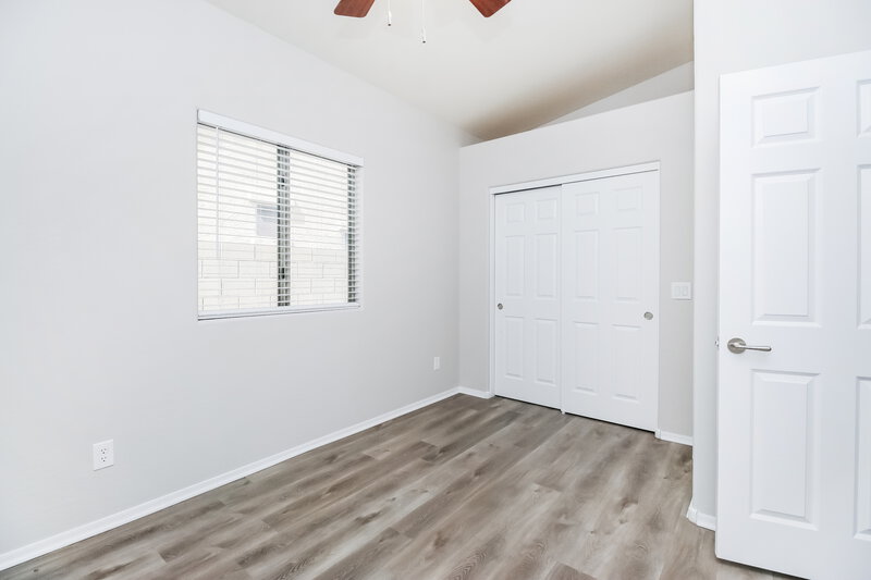 1,775/Mo, 900 W Broadway Ave Lot 11 Apache Junction, AZ 85120 Bathroom View 2