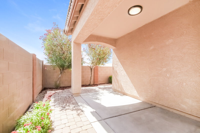 1,775/Mo, 900 W Broadway Ave Lot 11 Apache Junction, AZ 85120 Rear View