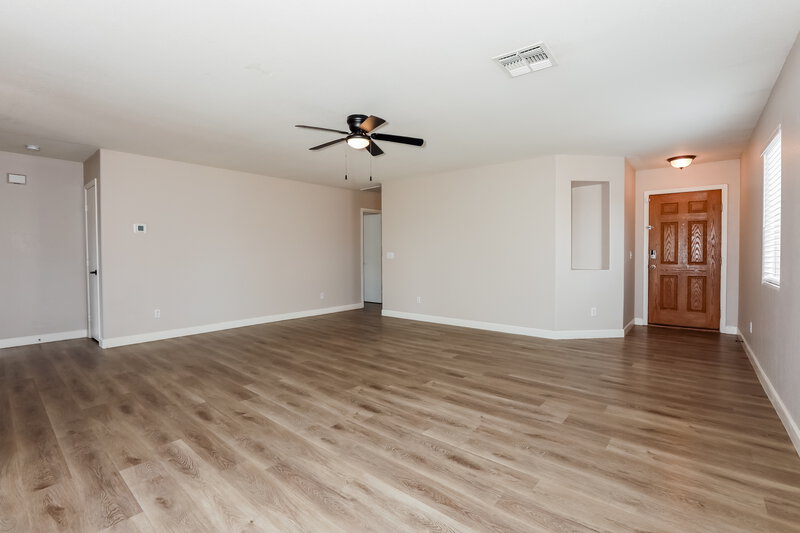 1,895/Mo, 1800 E Desert Rose Trl San Tan Valley, AZ 85143 Living Room View 2