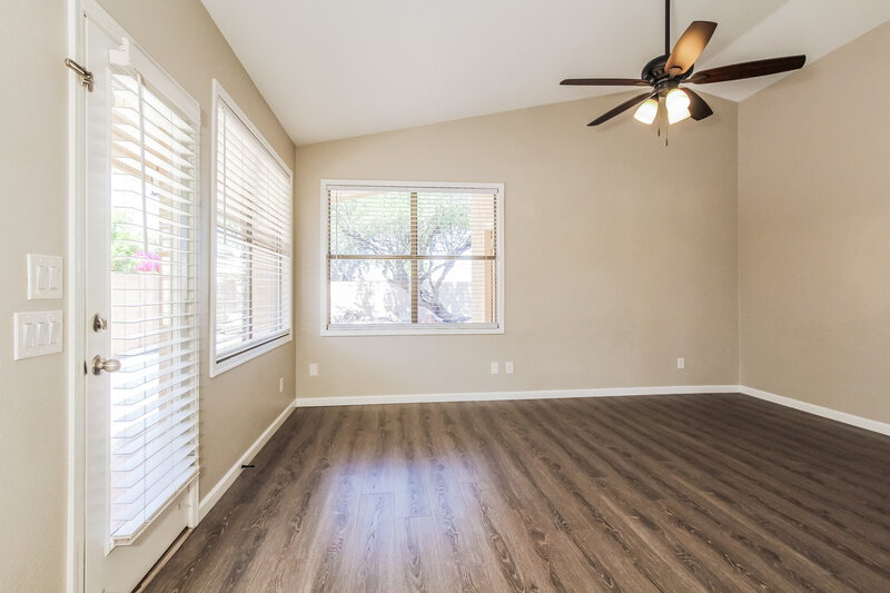 2,430/Mo, 19958 N 65th Dr Glendale, AZ 85308 Dining Room View