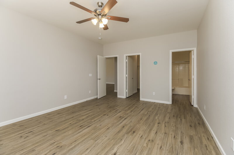 1,895/Mo, 920 E Cowboy Cove Trl San Tan Valley, AZ 85143 Main Bedroom View 2