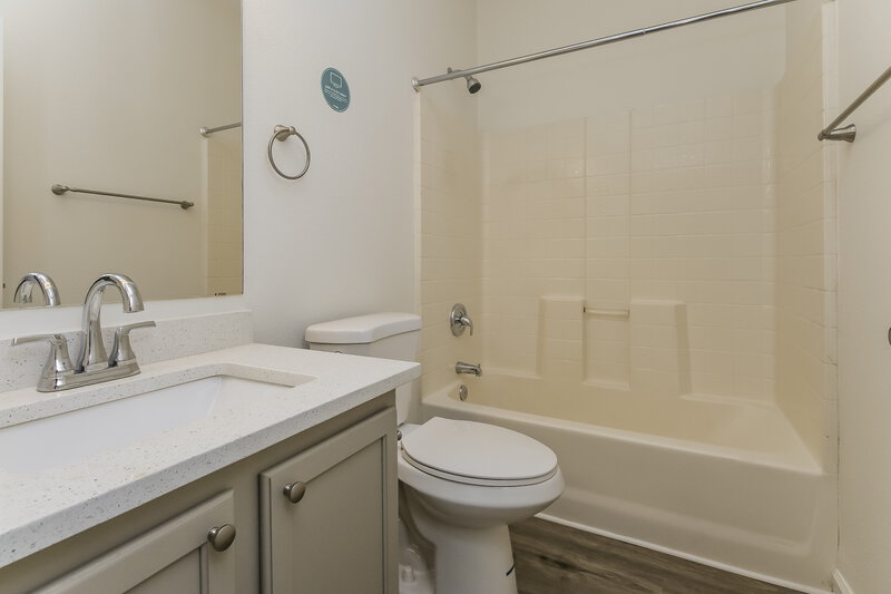 1,895/Mo, 920 E Cowboy Cove Trl San Tan Valley, AZ 85143 Bathroom View