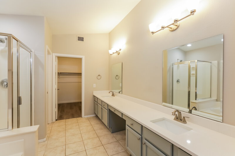 2,465/Mo, 2411 E Augusta Ave Chandler, AZ 85249 Main Bathroom View
