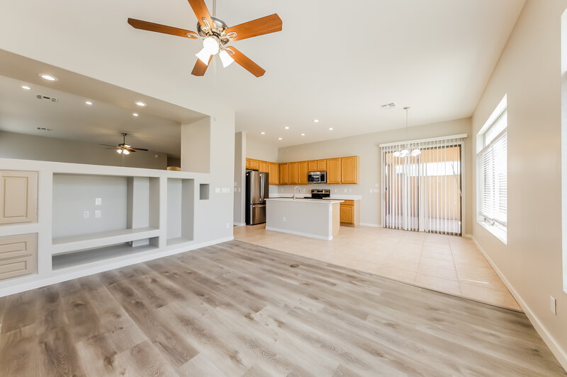 2,790/Mo, 6836 S 38th Pl Phoenix, AZ 85042 Living Room View 3