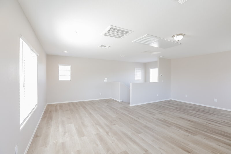 2,070/Mo, 7057 S 7th Ln Phoenix, AZ 85041 Misc View 7