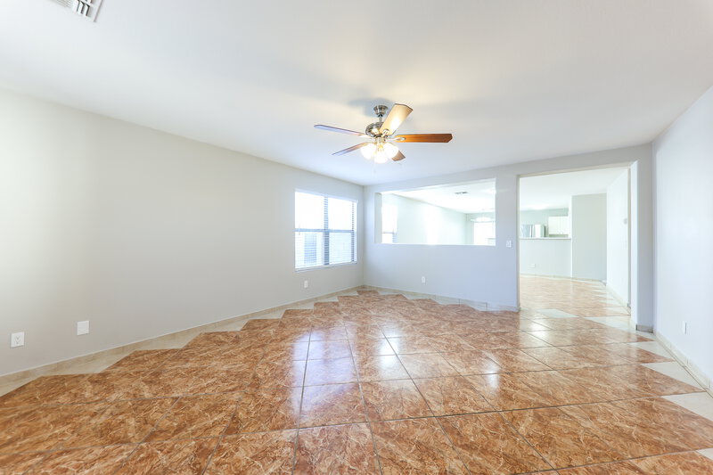 1,800/Mo, 11807 W Ester Dr El Mirage, AZ 85335 Living Room View