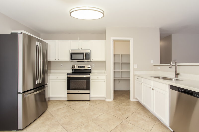 2,090/Mo, 11807 W Ester Dr El Mirage, AZ 85335 Kitchen View
