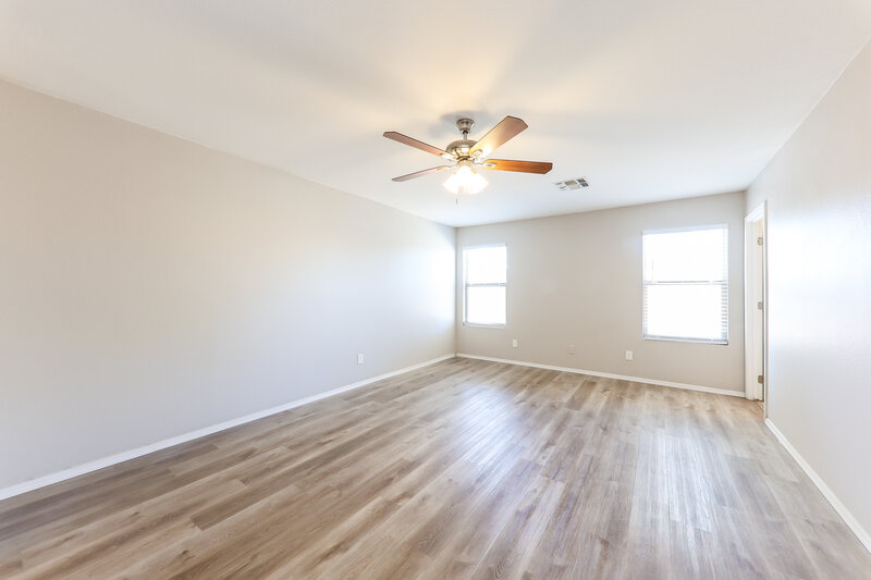 1,800/Mo, 11807 W Ester Dr El Mirage, AZ 85335 Main Bedroom View