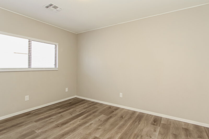 2,090/Mo, 11807 W Ester Dr El Mirage, AZ 85335 Bedroom View 3