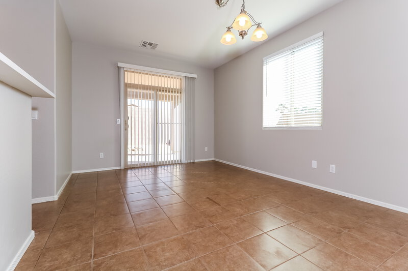 1,940/Mo, 7316 W Glass Ln Laveen, AZ 85339 Dining Room View