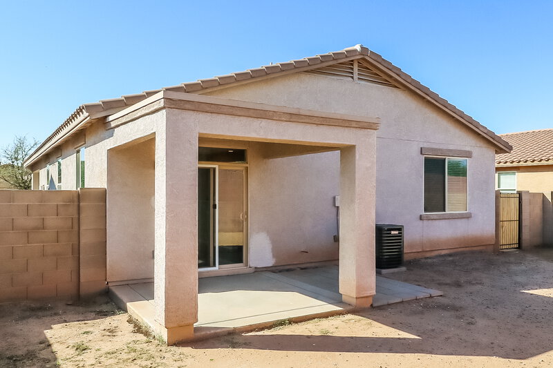 1,940/Mo, 7316 W Glass Ln Laveen, AZ 85339 Rear View