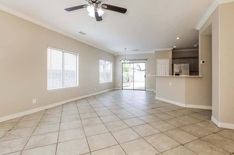 1,865/Mo, 1026 S 6th Ave Avondale, AZ 85323 Living Room View