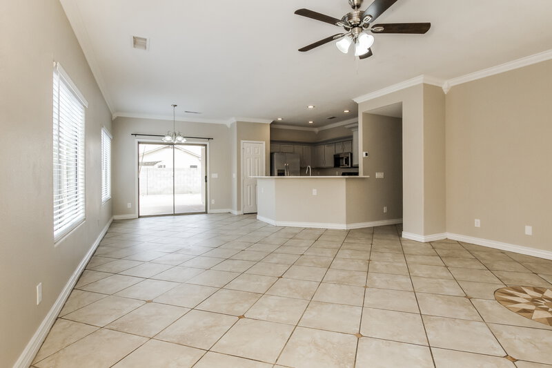 1,865/Mo, 1026 S 6th Ave Avondale, AZ 85323 Living Room View 2