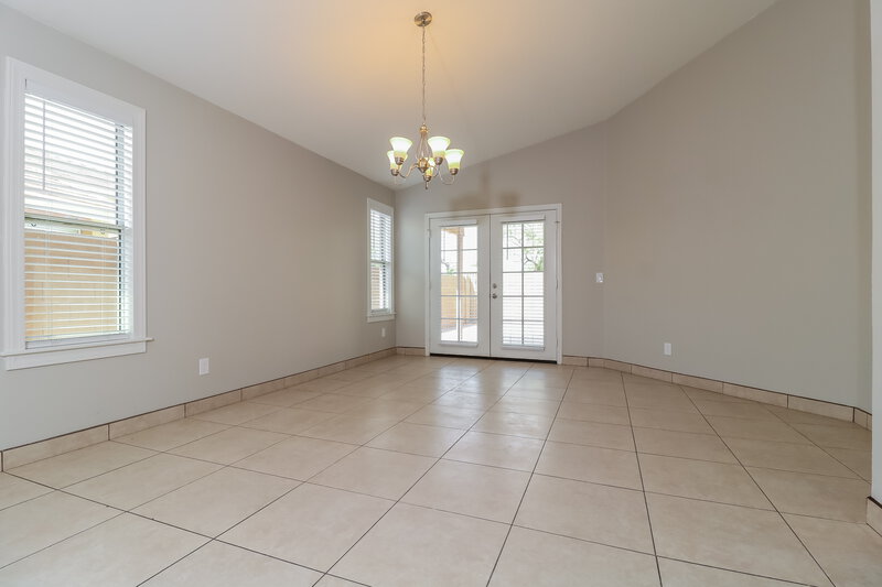 2,390/Mo, 1616 S 82nd Dr Phoenix, AZ 85043 Dining Room View