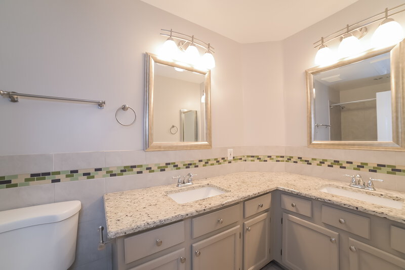 3,310/Mo, 1297 E Tradewind Dr Gilbert, AZ 85234 Bathroom View