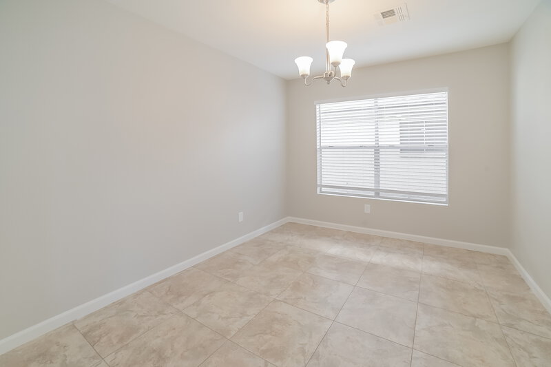 1,995/Mo, 10119 W Windsor Blvd Glendale, AZ 85307 Dining Room View