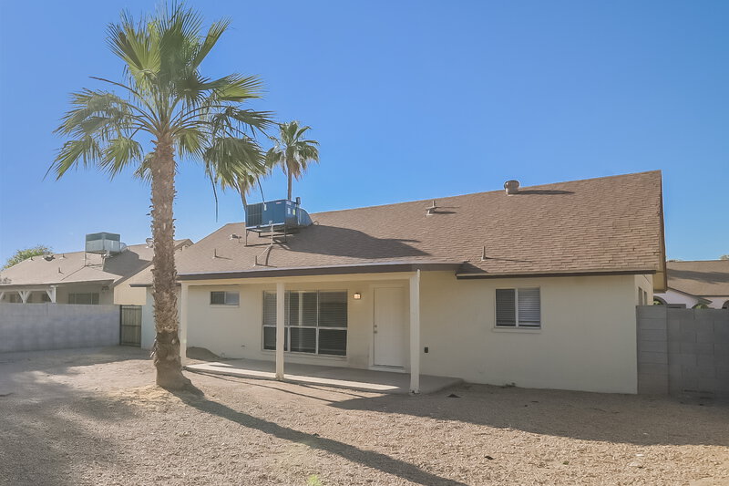 1,995/Mo, 10119 W Windsor Blvd Glendale, AZ 85307 Rear View