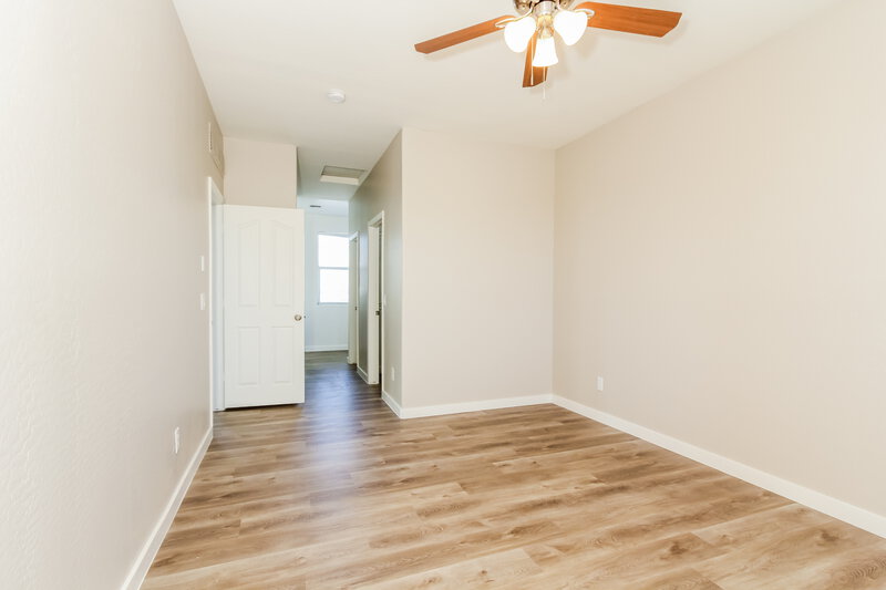 2,150/Mo, 6628 W Monroe St Phoenix, AZ 85043 Misc View 9