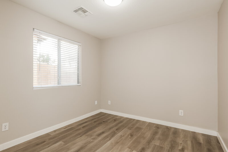 1,955/Mo, 6628 W Monroe St Phoenix, AZ 85043 Bedroom View 2