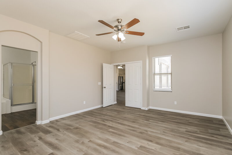 2,455/Mo, 22921 S 214th St Queen Creek, AZ 85142 Main Bedroom View