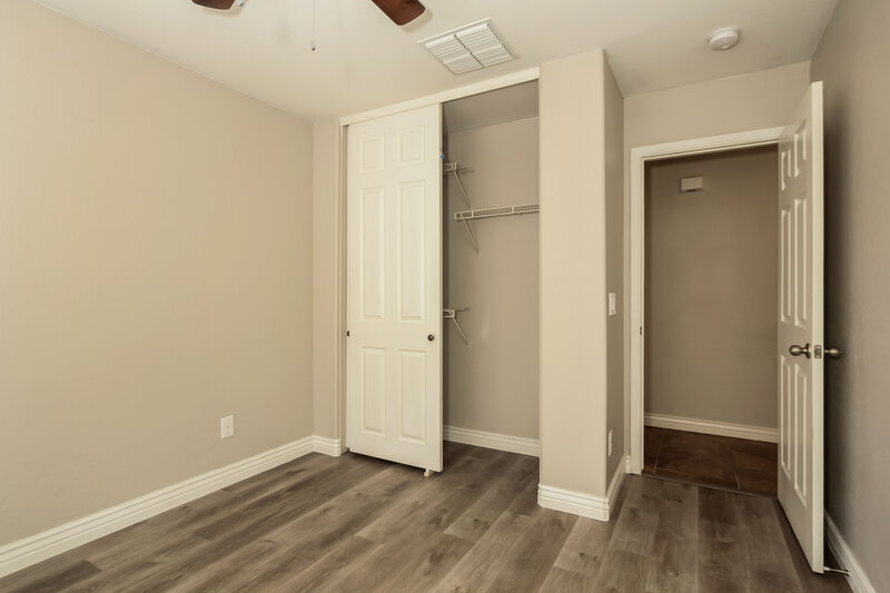 0/Mo, 11644 W Hackbarth Dr Youngtown, AZ 85363 Bedroom View 3