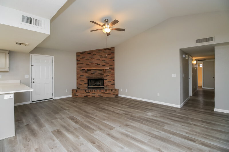 2,485/Mo, 937 N Shannon Mesa, AZ 85205 Living Room View