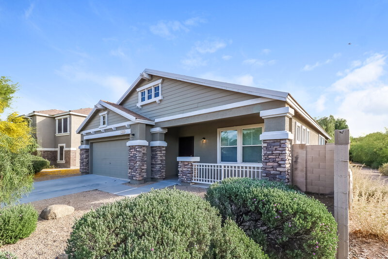 2,645/Mo, 13506 W Marshall Ave Litchfield Park, AZ 85340 Front View