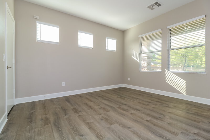 2,645/Mo, 13506 W Marshall Ave Litchfield Park, AZ 85340 Living Room View