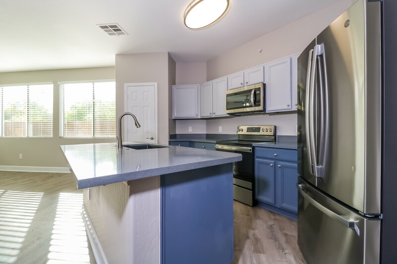 2,645/Mo, 13506 W Marshall Ave Litchfield Park, AZ 85340 Kitchen View