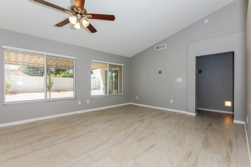 2,230/Mo, 4401 E Scott Ave Gilbert, AZ 85234 Living Room View 2