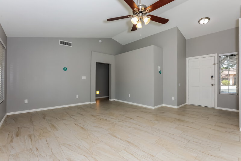2,230/Mo, 4401 E Scott Ave Gilbert, AZ 85234 Living Room View 4