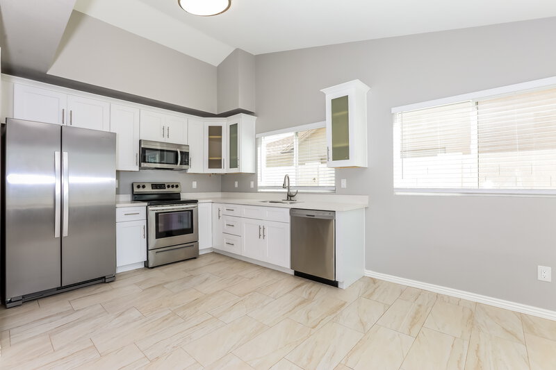 2,230/Mo, 4401 E Scott Ave Gilbert, AZ 85234 Kitchen View