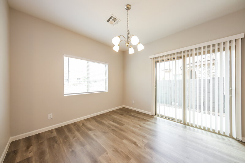 2,135/Mo, 1807 W Minton St Phoenix, AZ 85041 Dining Room View