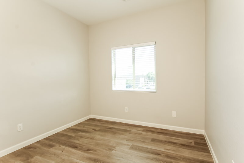 1,940/Mo, 1807 W Minton St Phoenix, AZ 85041 Bedroom View 3