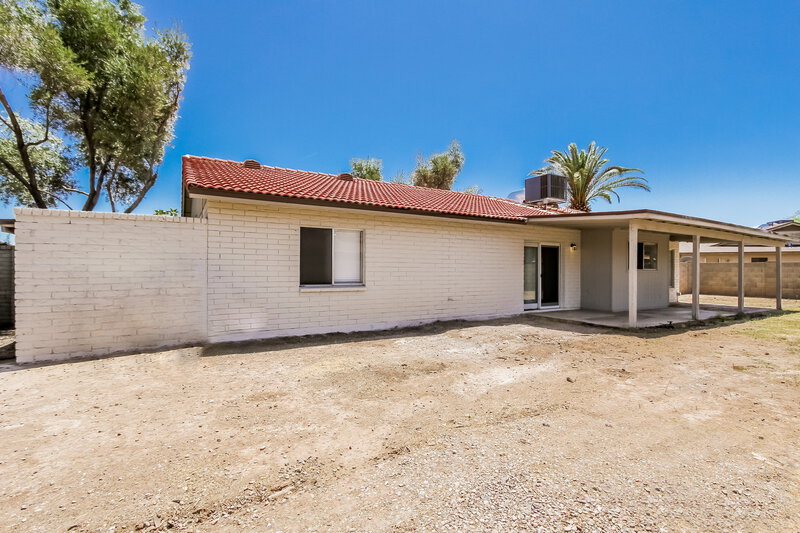 2,180/Mo, 5719 W Redfield Rd Glendale, AZ 85306 Rear View 2