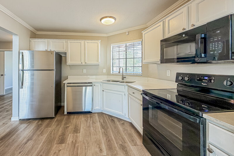 2,250/Mo, 601 S Danyell Dr Chandler, AZ 85225 Kitchen View 2