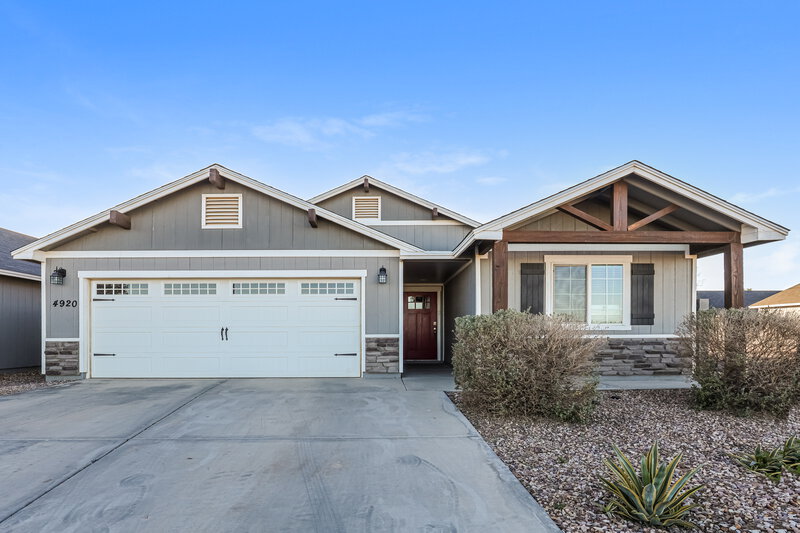 2,165/Mo, 4920 S 23rd Ave Phoenix, AZ 85041 External View