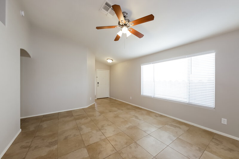 2,305/Mo, 4116 E Coolbrook Ave Phoenix, AZ 85032 Living Room View 2