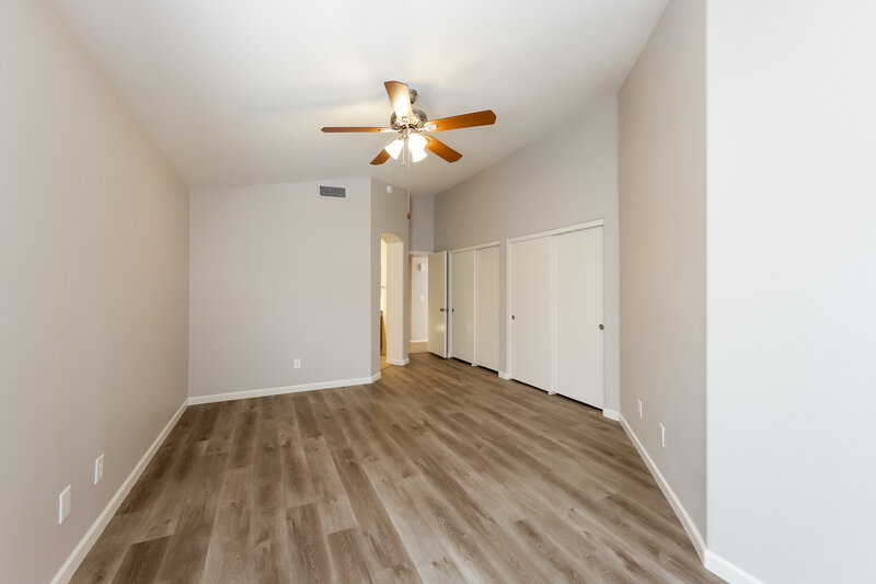 2,305/Mo, 4116 E Coolbrook Ave Phoenix, AZ 85032 Main Bedroom View