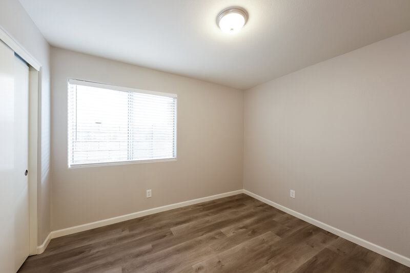 2,305/Mo, 4116 E Coolbrook Ave Phoenix, AZ 85032 Bedroom View