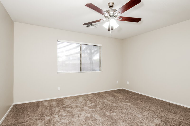 2,165/Mo, 11327 W Brittlewood Dr Phoenix, AZ 85037 Main Bedroom View