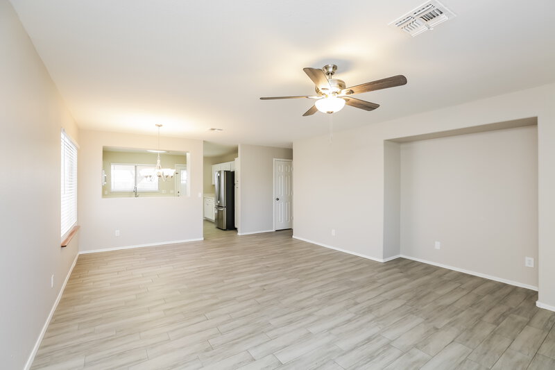 2,015/Mo, 9243 E Carmel Ave Mesa, AZ 85208 Living Room View 3