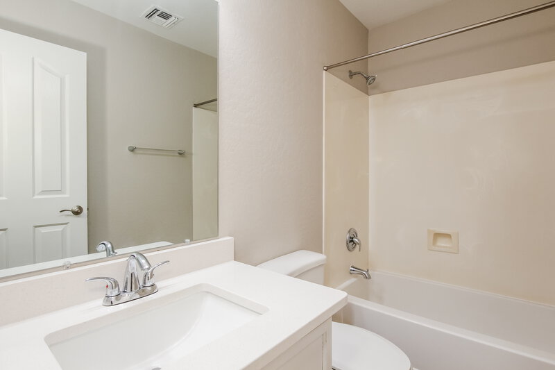 1,895/Mo, 17870 W Calavar Rd Surprise, AZ 85388 Bathroom View